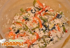 Салат из курицы с кунжутным маслом