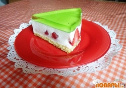 Рецепт: Суфлейно-желейный тортик "Первая клубничка"