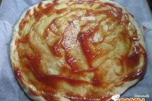 Шаг 8: Смазать кетчупом