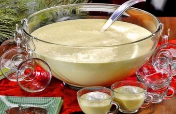 Эгг-ног - обязательный напиток на праздничном столе