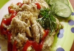 «Омлет» с ячневой кашей и горошком