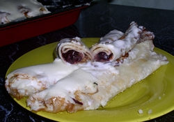 Рецепт: Блинчики с вишней