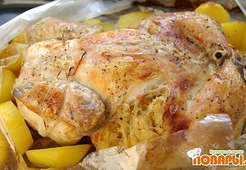 Курица фаршированная квашенной капустой