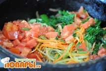 Шаг 3: Теперь добавляем порезанный кубиками лук …