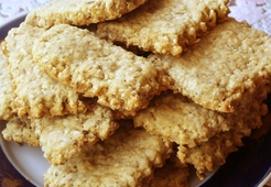 Печенье овсяное с кунжутом