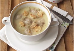  Гороховый суп-пюре с куриными фрикадельками