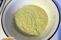 Шаг 2: Натираем овощи на мелкой терке …