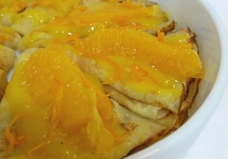 Рецепт: Апельсиновые блины с апельсиновым соусом