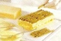 Шаг 2: Нарезанное куриное филе припустите, посолите, …