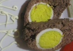 Рецепт: Рулет «Мясной с яйцом»