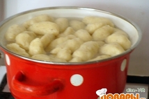 Шаг 1: Очищенный картофель отвариваем в подсоленной …