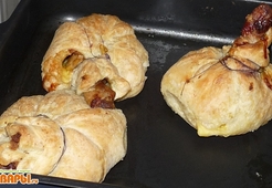 Куриные конвертики в слоеном тесте