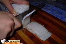 Шаг 4: И сало для сочности