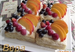 Слоеные пирожные "Летние"