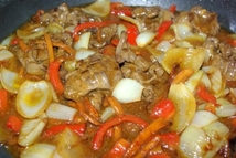 Шаг 4: В чашке с холодной водой …