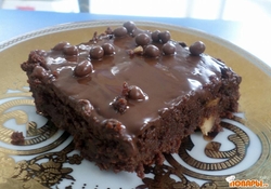 Рецепт: Брауни с медом и фундуком