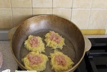 Шаг 2: Образовавшуюся лишнюю жидкость, лучше слить. …