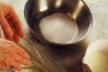 Шаг 1: Первым делом замочите пластины желатина …