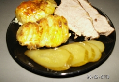 Телячья нога с картофелем запеченые