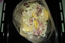 Шаг 3: Лук почистить, порезать полукольцами и …