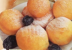 Пончики картофельные с черносливом