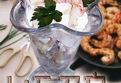 Салат коктейль с креветками