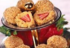 Клубника в марципане