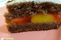 Шаг 7: Верх торта покрываем шоколадной глазурью …