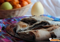 Рецепт: Постные рулеты с маком на кипятке