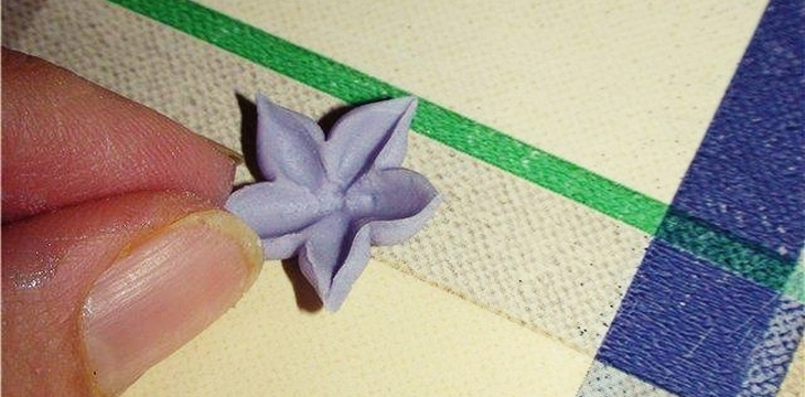 Шаг №11 МК Маленькие цветочки для букетиков от kopusha