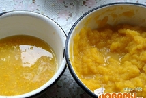 Шаг 3: Натираем на мелкой терке цедру …