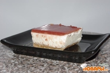 Шаг 3: Залить желатин кипятком, немного остудить, …