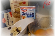 Шаг 1: Молоко подогреть , высыпать в …