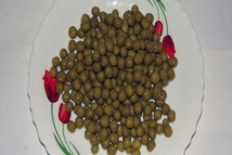 Шаг 4: Зеленый горошек вынуть из консервной …