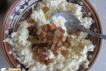 Шаг 5: Отдельно берем изюм, моем его …