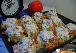 Рецепт: Гнезда с копченой куприцей