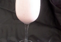 Батидо дэ фрэсас (Клубничное молоко)