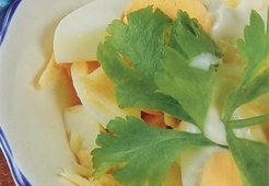 Яйца с сыром и майонезом