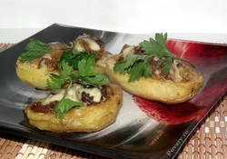 Рецепт: Картофельные лодочки с мясом