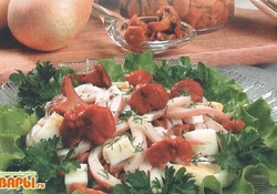Рецепт: Салат из кальмаров с грибами