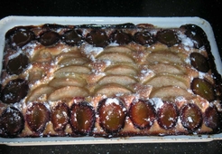 Пирог сливово-грушевый