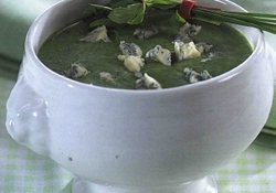 Рецепт: Суп-пюре из шпината с сыром  