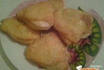 Шаг 1: Муку, творог, кефир и соль …