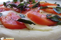 Шаг 5: Базилик. Обрываем листики, раскладываем по …