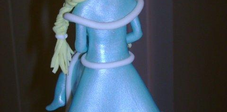 Шаг №21 МК Снегурочка из мастики от Annula