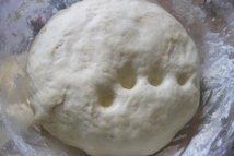 Шаг 3: Замесить тесто. Оставить на 25 …