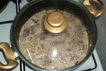 Шаг 5: Добавить полученную смесь в кастрюлю, …