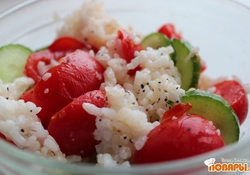 Рецепт: Рисовый салат со свежими овощами