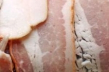 Шаг 2: сложить в противень , полить …