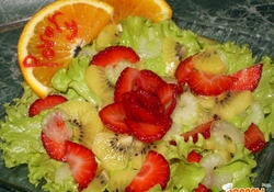 Рецепт: Салат "Клубничка"